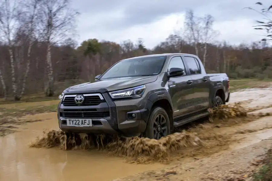 toyota hilux 2023 top 10